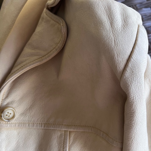 Jones New York leather jacket, size small, beige/pale yellow - Picture 6 of 6